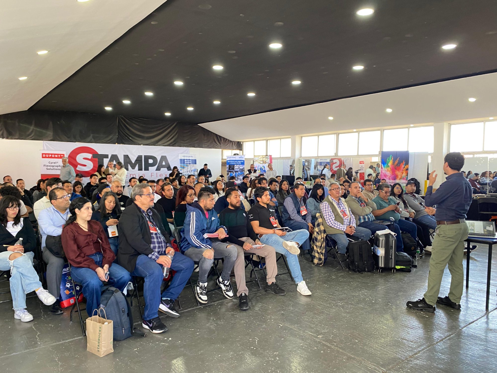 Evento Stampa Academia con Audiencia